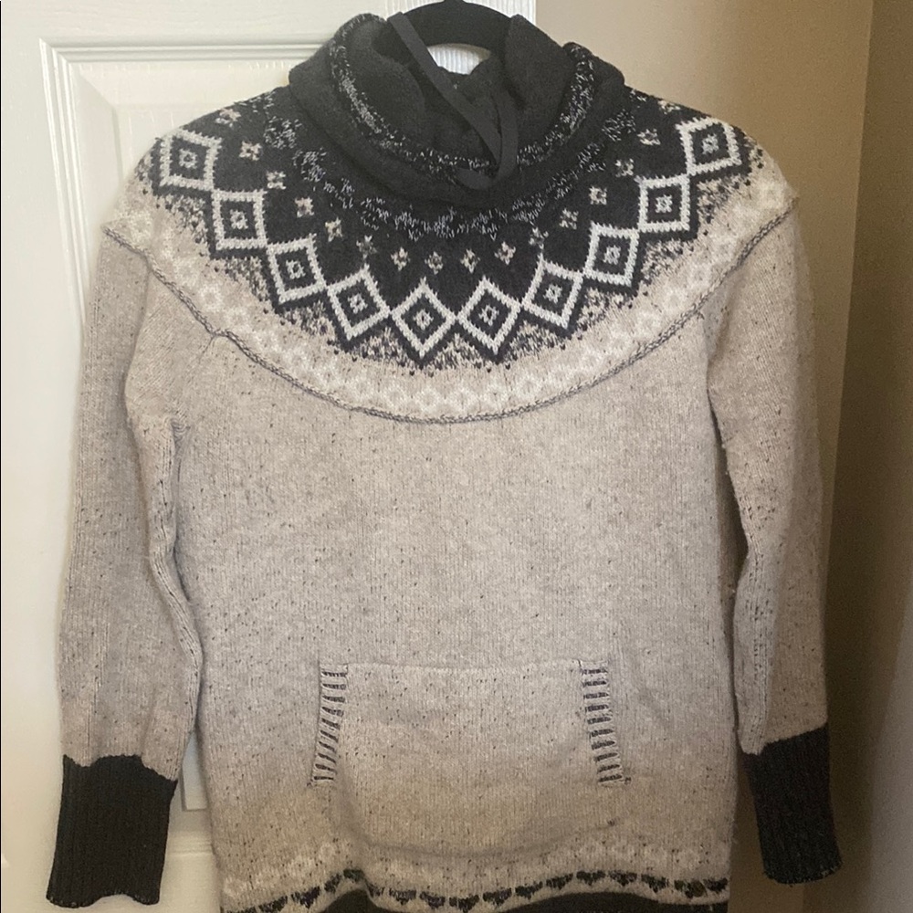 Eddie Bauer Black and Cream Cowl Neck Sweater